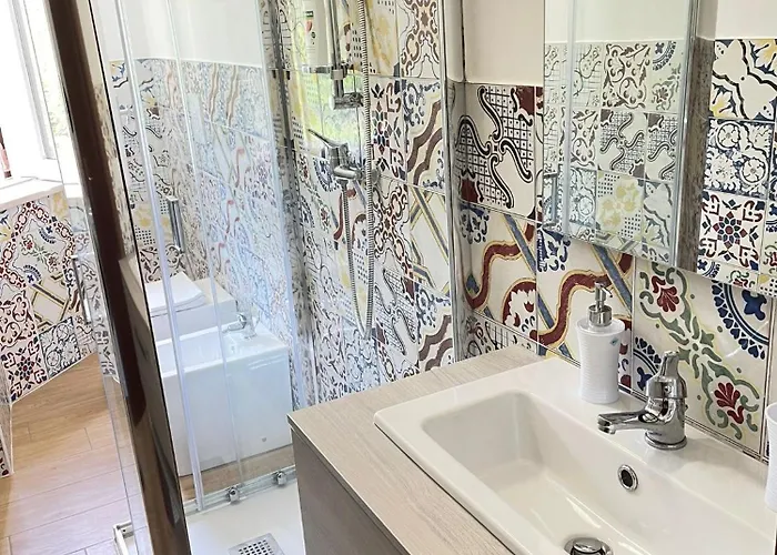 Nadsan Sparse דירה קמיליאטלו סילאנו